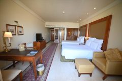 Twin-Deluxe-Room-2-scaled