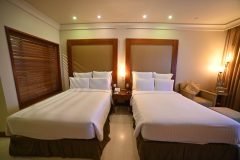 Twin-Deluxe-Room-scaled